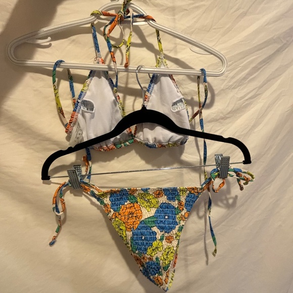 Bikin - Picture 2 of 2